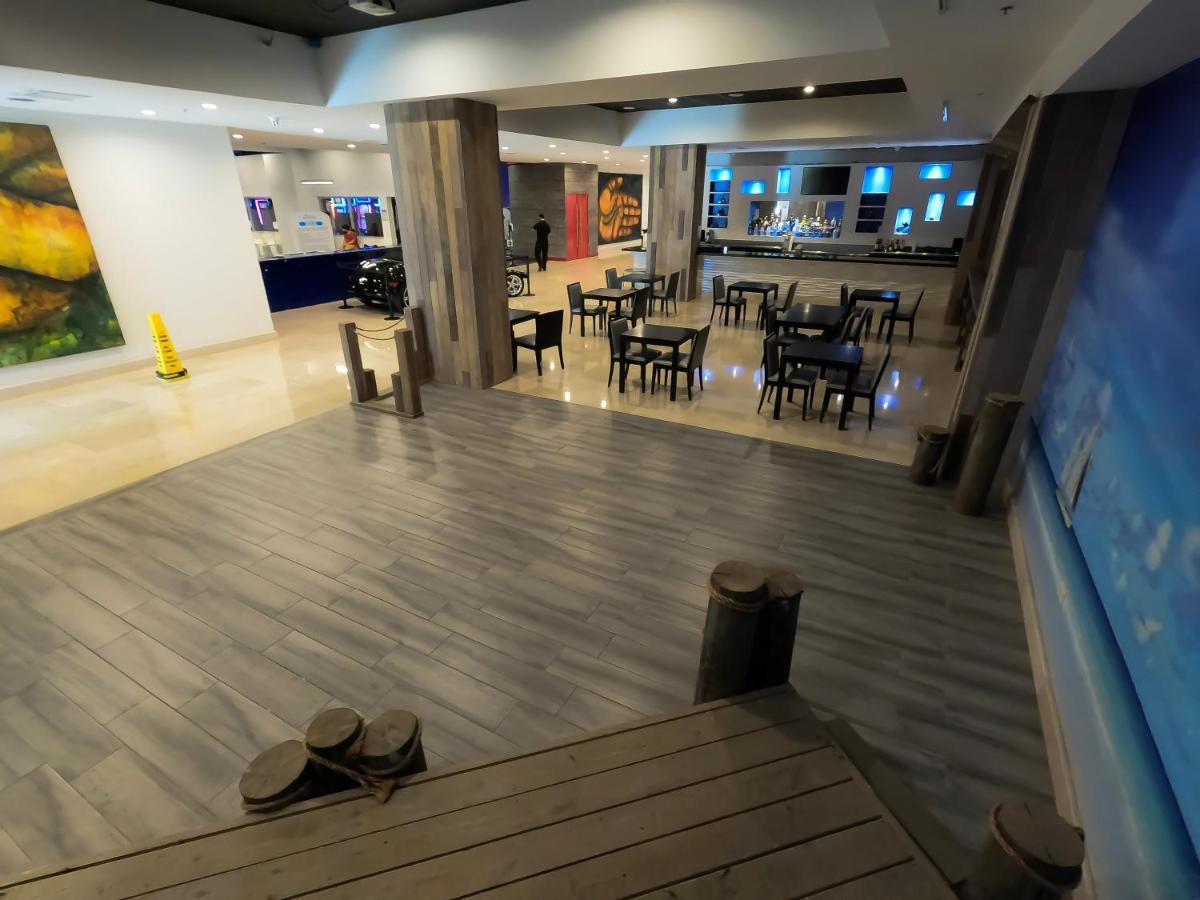 Costa Bahia Hotel, Convention Center And Casino 과야닐라 외부 사진