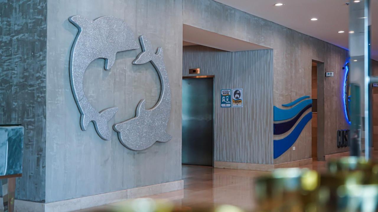 Costa Bahia Hotel, Convention Center And Casino 과야닐라 외부 사진