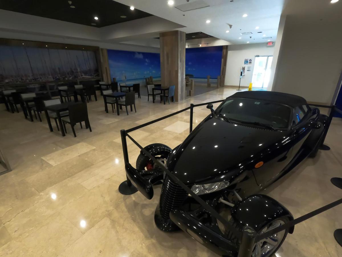 Costa Bahia Hotel, Convention Center And Casino 과야닐라 외부 사진