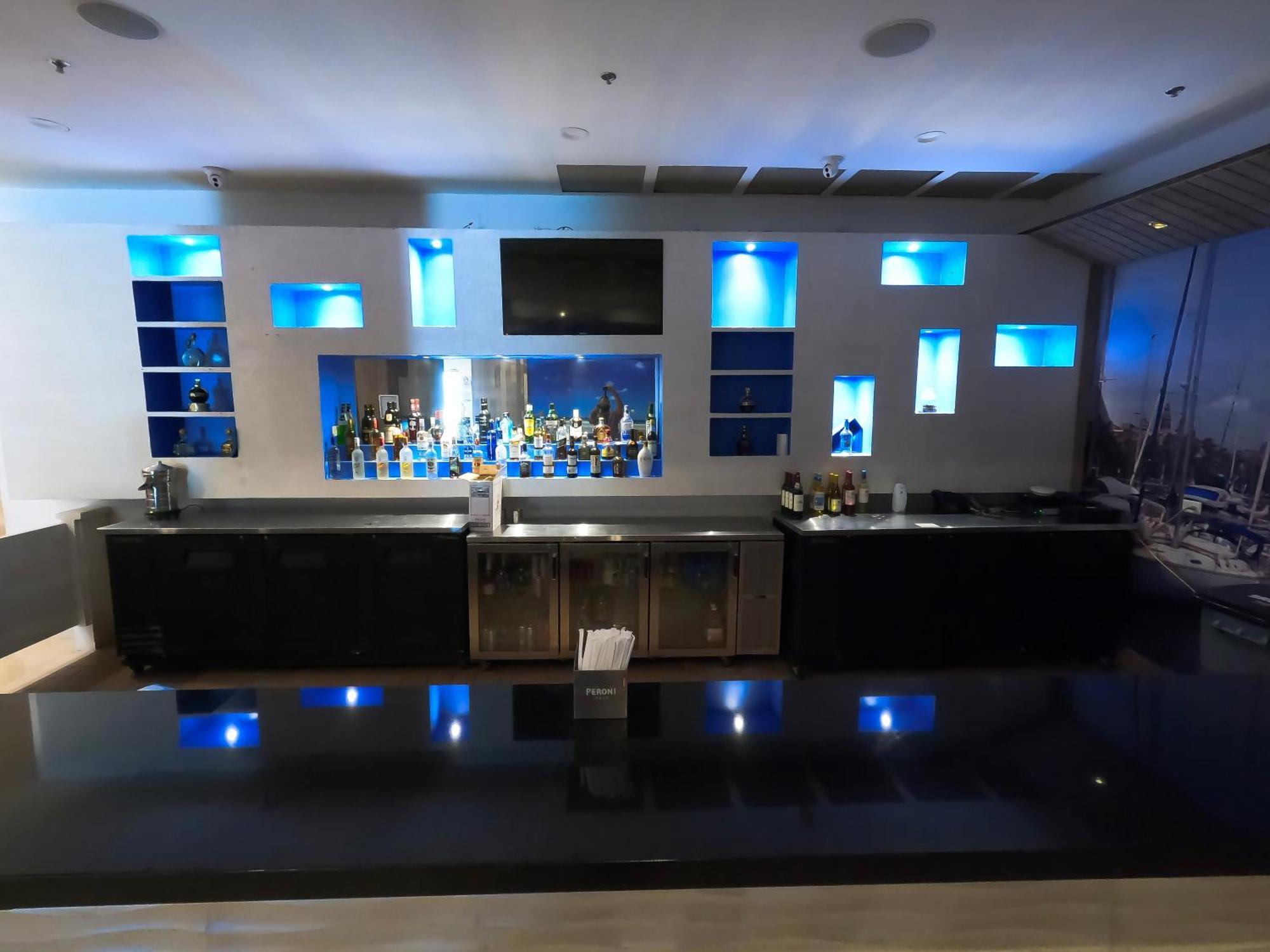 Costa Bahia Hotel, Convention Center And Casino 과야닐라 외부 사진