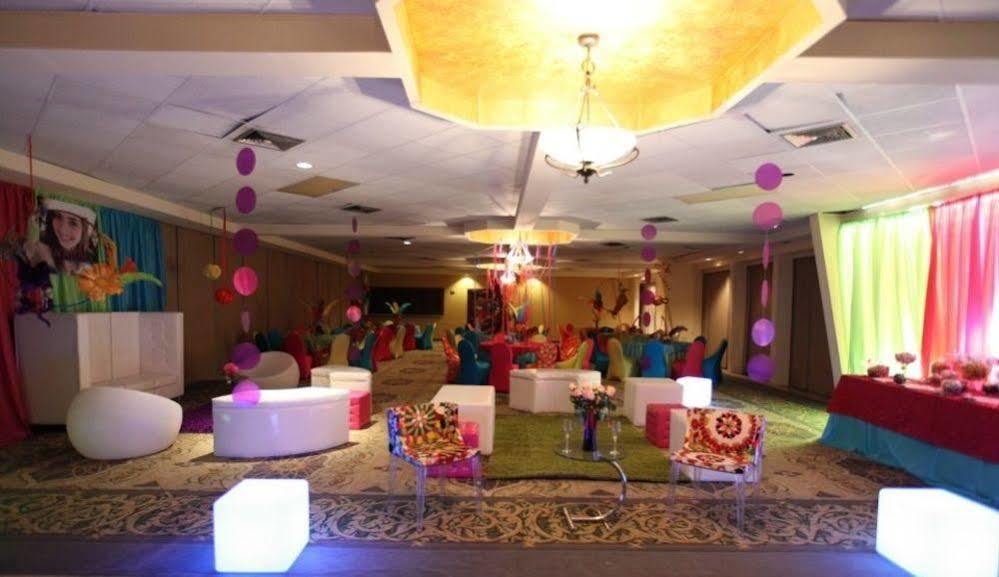 Costa Bahia Hotel, Convention Center And Casino 과야닐라 외부 사진