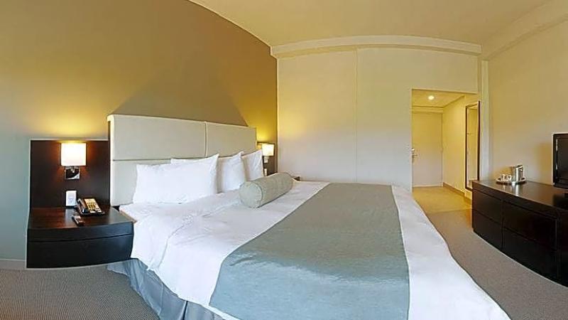 Costa Bahia Hotel, Convention Center And Casino 과야닐라 외부 사진