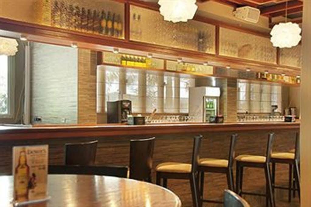 Costa Bahia Hotel, Convention Center And Casino 과야닐라 외부 사진